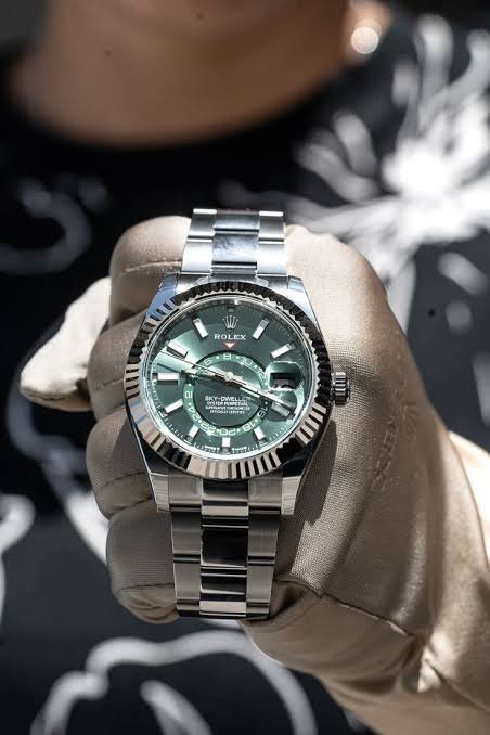 ROLEX SKY DWELLER (SILVER GREEN) AUTOMATIC - Image 2