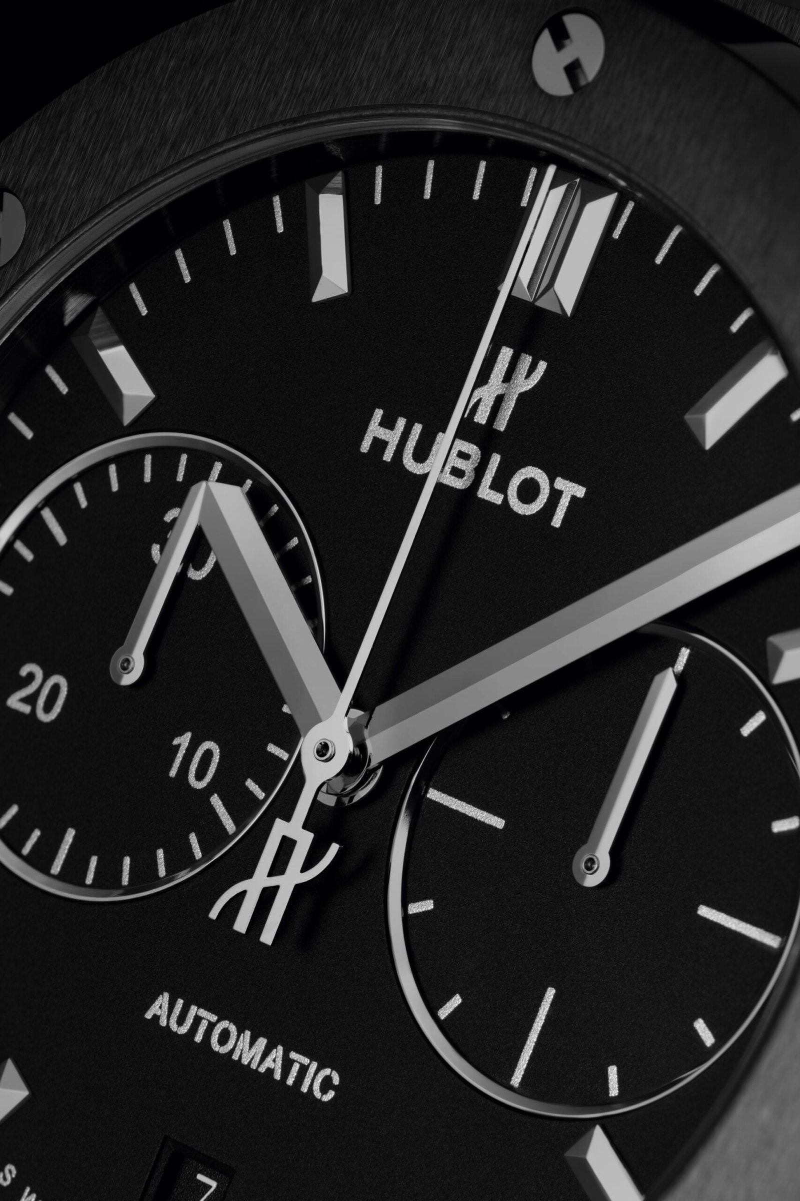 HUBLOT CLASSIC FUSION CRONOGRAPH BLACK MAGIC - Image 2