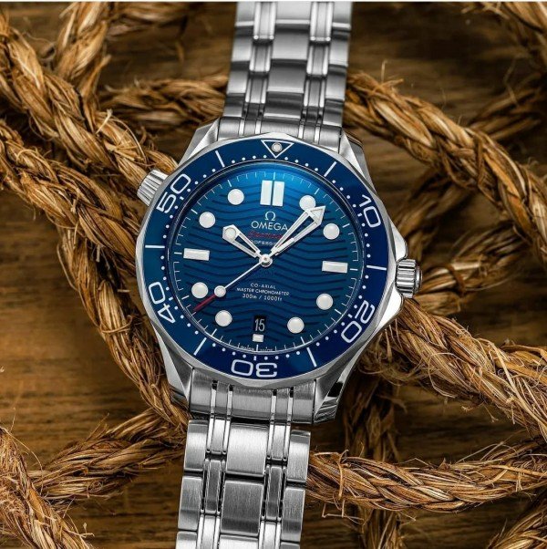 OMEGA SEAMASTER DIVER 300 β AUTOMATIC (BLUE) - Image 3