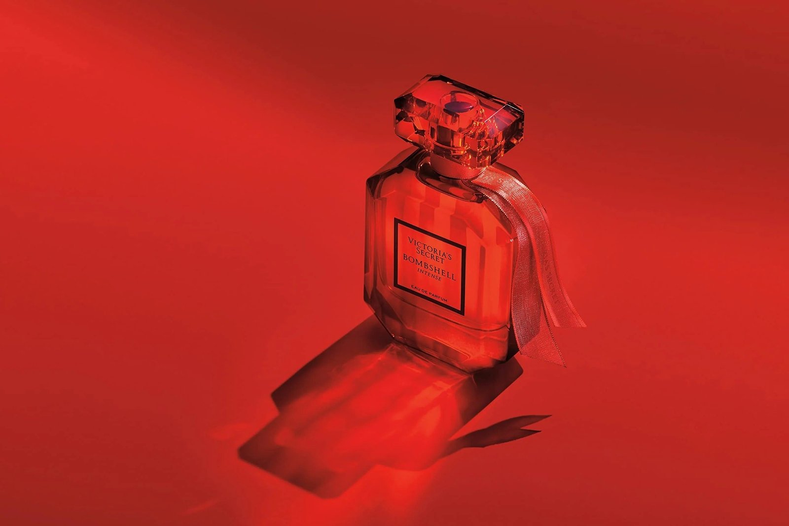 Victoriia Secrret Bombbshell Intense Eau De Perfume - 100ml (Xurry) #123 - Image 5