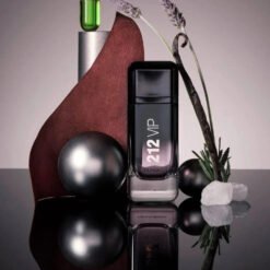 Carollinaa Herreraa Mens 212 VIP Black Eau de Perfume (100 ml) (Xurry) #027